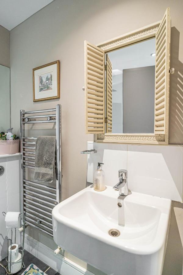 House Close To Kings Cross Лондон Экстерьер фото